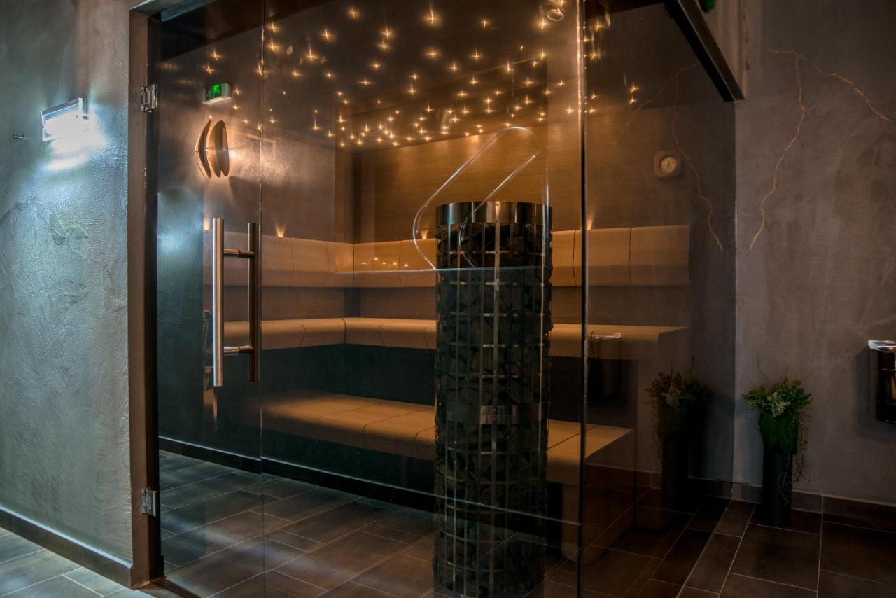 Hotel Dastan Левіце Екстер'єр фото