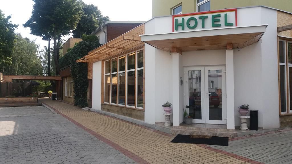 Hotel Dastan Левіце Екстер'єр фото